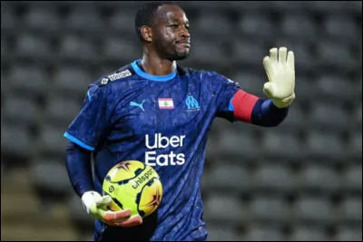 Qui est ce footballeur ?