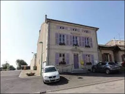 Village du Grand-Est, dans l'arrondissement de Commercy, Bouquemont se situe dans le département ...
