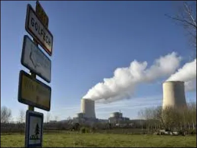 Nous partons en Occitanie, à Golfech. Connue pour sa centrale nucléaire, possédant les tours de réfrigération les plus hautes d'Europe, cette commune de l'arrondissement de Castelsarrasin se situe dans le département ...