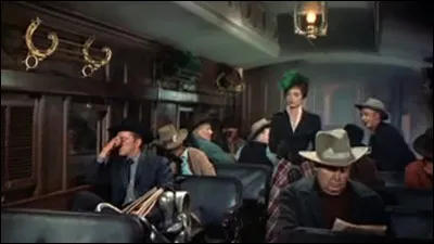 Le shérif Matt Morgan (Kirk Douglas) retrouve les coupables du meurtre de Katherine, sa femme indienne. Il part en train de la ville à la fin du film . C'est ...