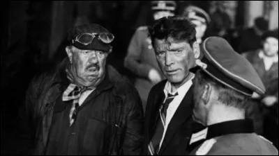 Quel cinéaste américain est le réalisateur de ce film "le Train", sorti en 1964, inspiré du déraillement en août 1944, d'un train transportant vers l'Allemagne des oeuvres d'art de grande valeur ?