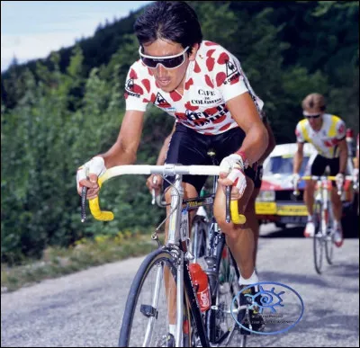Quelle est la nationalité du coureur cycliste Luis "Lucho" Herrera, spécialiste de la montagne ?