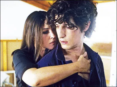 Quel est ce film de Philippe Garrel qui met en scène Monica Bellucci ?