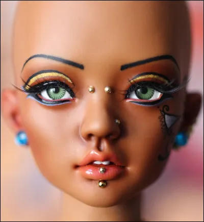 Princesse mystérieuse égyptienne de l'époque amarnienne (1353-1336 av J.-C), fille du pharaon Aménophis III ou IV. Qui est-elle ?