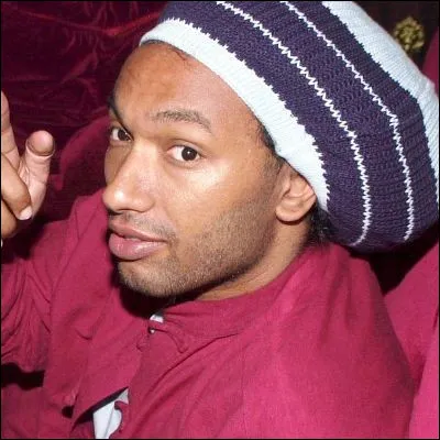 Quel judoka, double médaillé dor olympique, est le cousin de Doc Gynéco ?