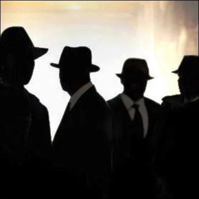 Quel service secret créé en 1954 est lhéritier du Guépéou ?