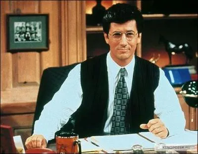 Si vous tes observateur, vous avez du reprer la couleur du canap de cuir du bureau (1) de Maxwell, et la couleur de sa lampe de bureau (2) ?