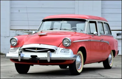 Hommage &agrave; son pass&eacute; industriel, ce v&eacute;hicule familial n'a pas transcend&eacute; l'histoire automobile am&eacute;ricaine. Quel est son nom ?