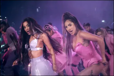 Ariana Grande a fait une chanson avec quelqu'un de tr&egrave;s connu. Qui est-ce ?
