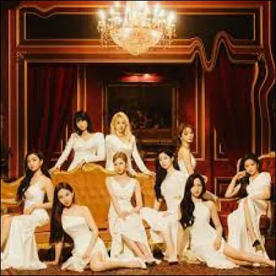 Comment s'appelle leur album avec les chansons "Perfect World" et "Kura Kura" ?