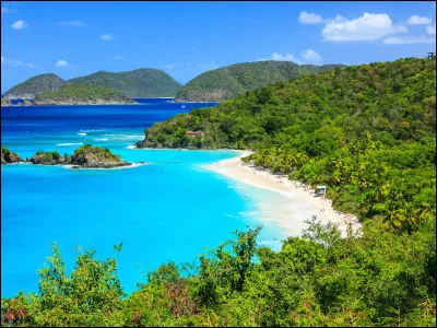 Dans quelle mer ou quel océan sont situées les îles Vierges américaines ?