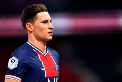 Quelle est la nationalité de ce joueur ?