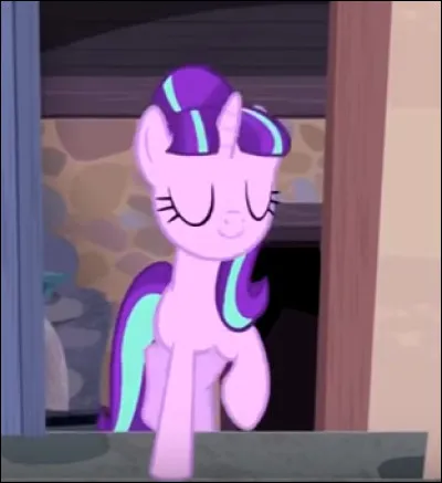 "Viens chez nous" : C'est notre vraie marque de beauté, rien ne peut nous séparer. Viens chez nous, viens chez nous... C'est un piège à vanité qu'on veut éviter.