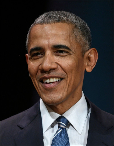 Le deuxième prénom de Barack Obama est Hussein.