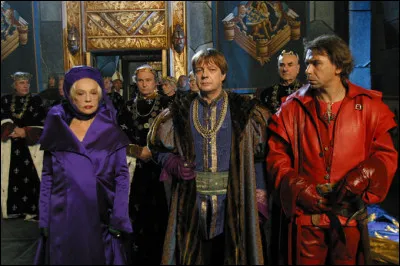 Combien de volumes comprennent "Les Rois maudits" ?