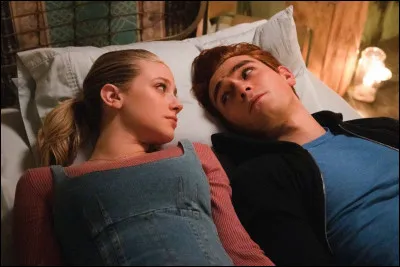 A-t-elle d&eacute;j&agrave; embrass&eacute; Archie ?