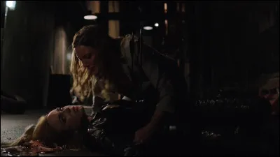 Qui a tué Sarah Lance dans la saison 3 ?