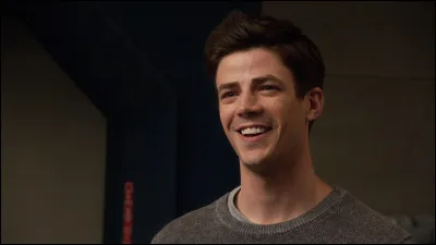 Dans l'épisode 2x08, lors de la première apparition de Barry Allen dans Arrow, que lui a-t-il fabriqué comme équipement ?