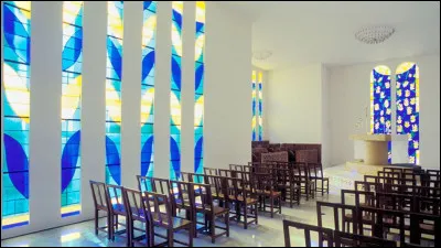 Quel peintre célèbre a décoré la chapelle du Rosaire à Vence ?