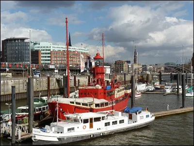 9e > Comment imaginer une agglom&eacute;ration de plus de 3,5 millions d'&acirc;mes dans ce top ? R&eacute;ponse : avec le plus fort PIB* du pays et r&eacute;gie par une coalition verte !