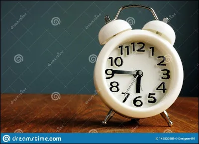 Le lendemain, c'est la veille du jour J. Ton réveil sonne avec une sonnerie de...