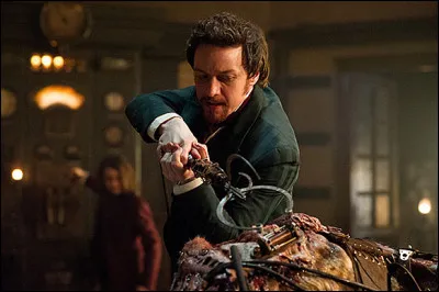 Le Docteur Frankenstein se prénomme David.