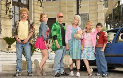 Quelle famille installée à Monaco est célèbre au cinéma ?