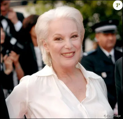 Qui a partagé au moins une affiche avec Bernadette Lafont ?