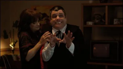 Quel est son nom de famille ?
Indice sur le nom de la série : « Bête comme un manche »