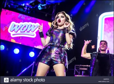 En plus d'être actrice et chanteuse, Karol est aussi...