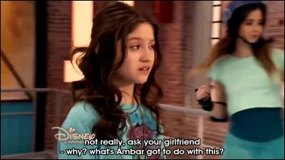 Avec qui Karol est-elle en froid ?