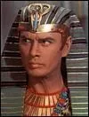 Yul Brynner. Grand acteur amricain. Quel rle tient-il dans le film ' Les 10 Commandements ' de Cecil B. Demille ?