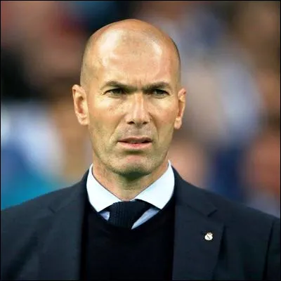 Quel match a vu Zin&eacute;dine Zidane marquer deux buts &agrave; Claudio Taffarel ?