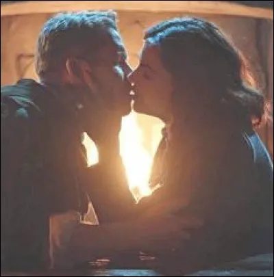 Dans quelle saison Robin et Regina sembrassent-ils pour la dernière fois ?