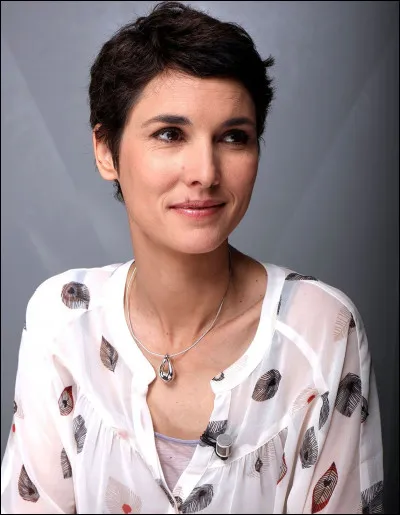 Elle est mannequin, comédienne et animatrice télé et radio. Son nom est Éméyé. Quel est son prénom ?