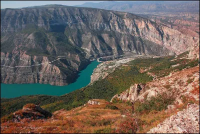 Dans quel pays irez-vous découvrir les paysages du Daghestan ?