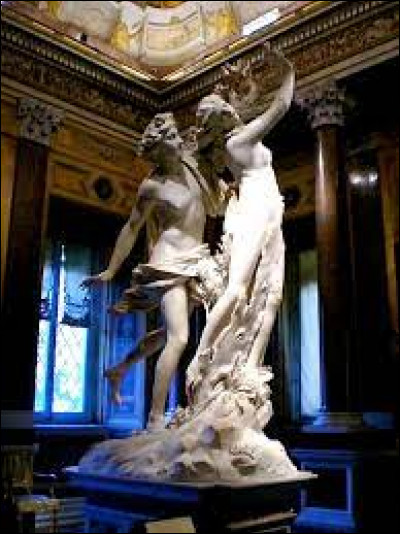 À qui doit-on cette sculpture de marbre nommée "Apollon et Daphné" ?