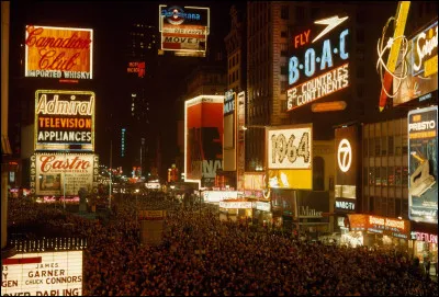 Où Sardou dansait-il la java ?