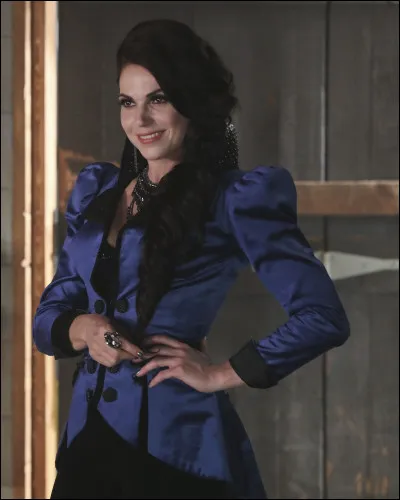 Avec qui la Méchante Reine est-elle sortie ?