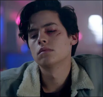 Comment s'appelle la mère de Jughead ?