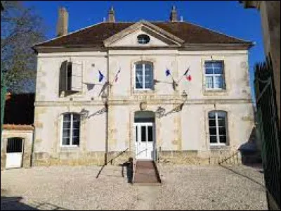 Je vous emm&egrave;ne maintenant dans la Ni&egrave;vre, &agrave; Corvol-l'Orgueilleux. Nous serons en r&eacute;gion ...