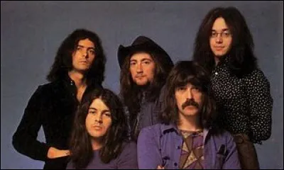 "Deep Purple" a su se hisser dans le top des groupes de rock malgré ses nombreuses formations depuis 1968. Considéré comme l'un des fondateurs du hard rock et mené par le chanteur Ian Gillan, il n'a pas chanté :