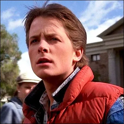 Dans quel film le jeune Marty McFly voyage-t-il dans le temps au volant d�une DeLorean ?