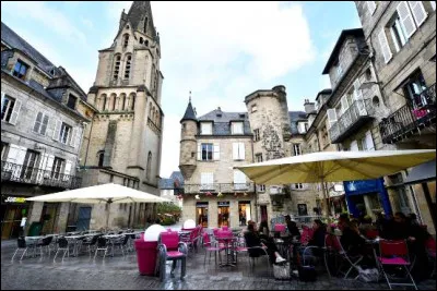 Quelle fleur est l'emblème de la Wallonie ?