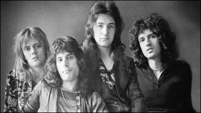 Qui apparaît, pour la première fois, en 1956, dans le film de Robert Wise, Marqué par la haine ?