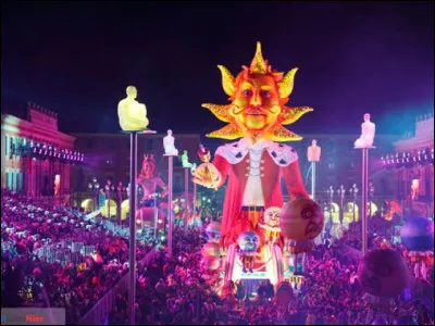 Car comme carnaval : quel est ce carnaval, qui a lieu en février, au cours duquel les festivités se clôturent par un feu d'artifice et la mort du roi Carnaval. (Un mannequin à l'effigie du roi est disposé sur une plate-forme flottante en pleine mer, puis brûlé) ?