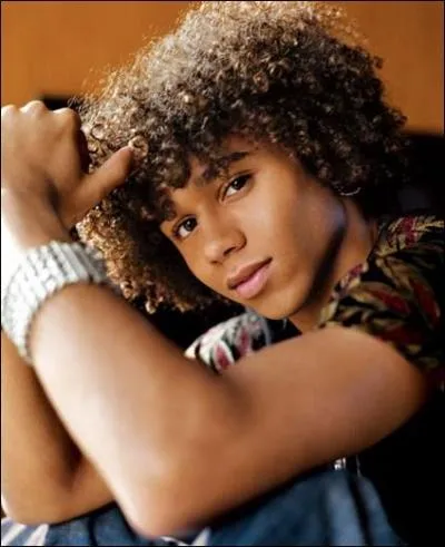 Qui interprte Chad Danforth ?