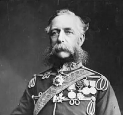 James Thomas Brudenell est un lieutenant-général de l'Empire britannique qui a participé à la guerre de Crimée. 
De quel vêtement est-il le concepteur ?