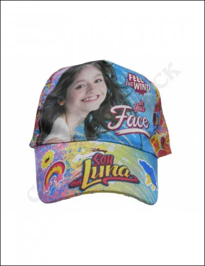 De qui Luna est-elle amoureuse ?