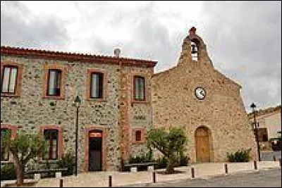 Petit village occitan de 75 habitants, dans la vallée de l'Agly, Trilla se situe dans le département ...